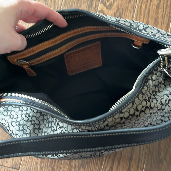 Coach Black Signature Bag - Picture 5 of 8